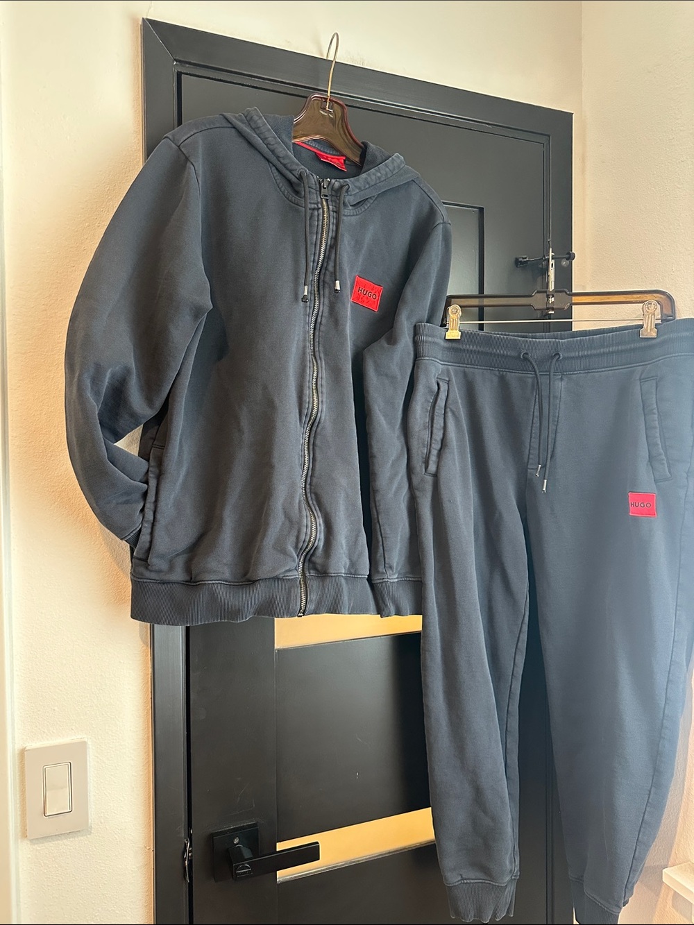 HUGO Boss Men’s Matching Hoodie & Jogger Set – Blue/Gray